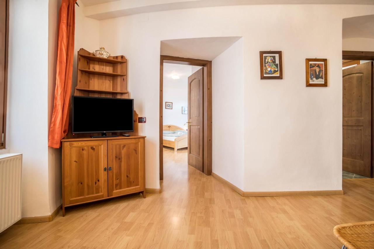 Residence Lena App 3 With Balcony Tenno Eksteriør billede