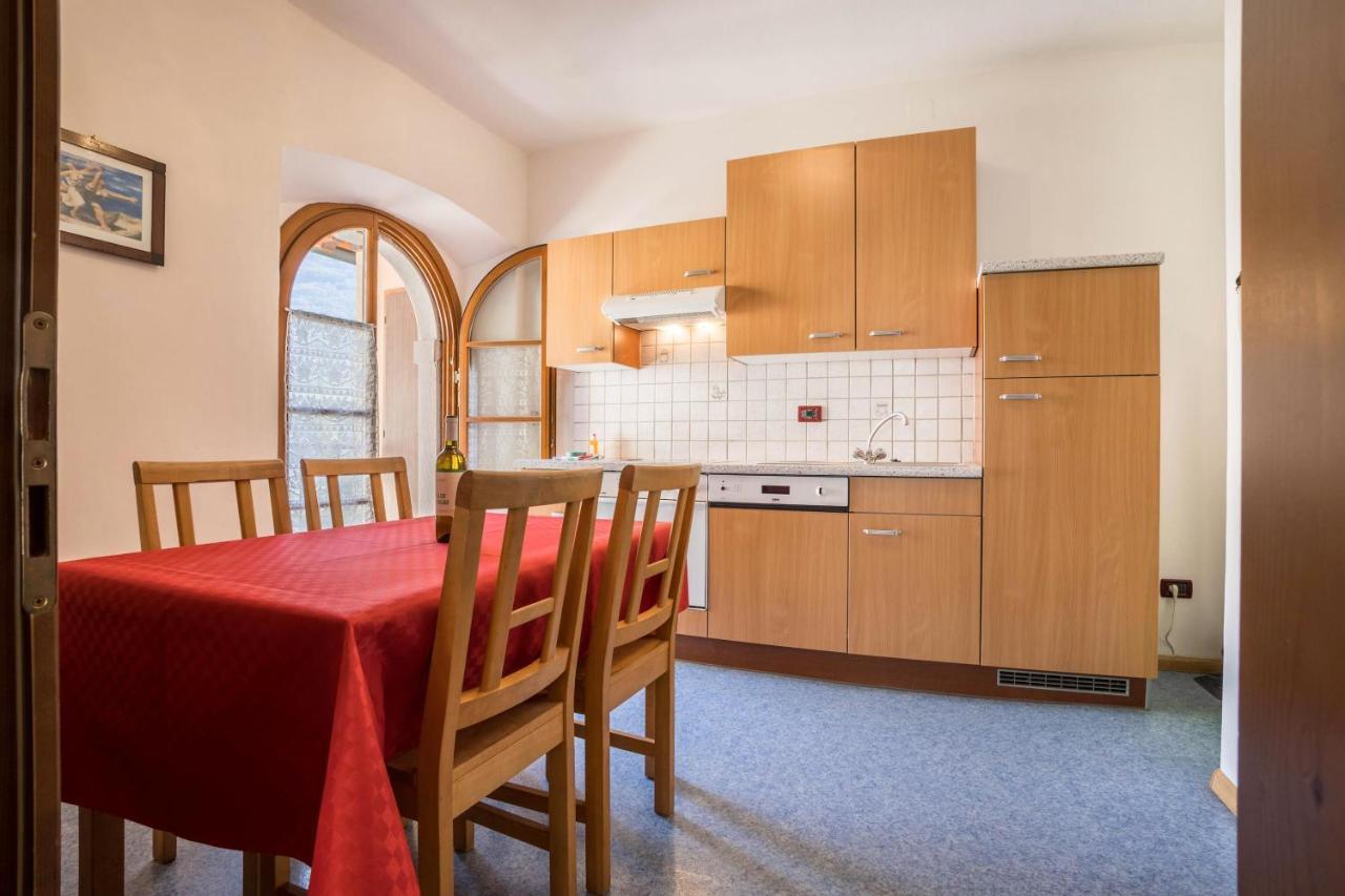 Residence Lena App 3 With Balcony Tenno Eksteriør billede